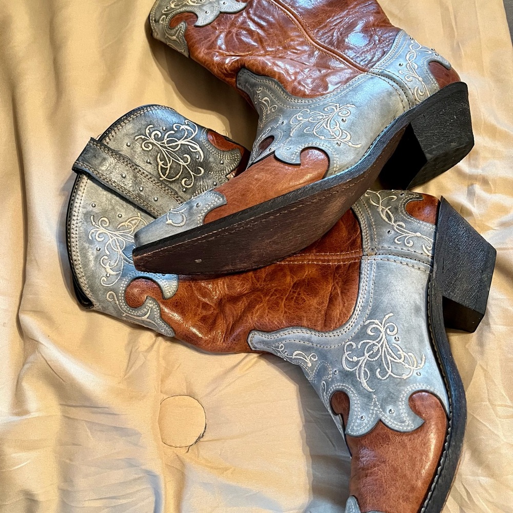 Just nowhere to wear these cute boots. One trip to Nashville!